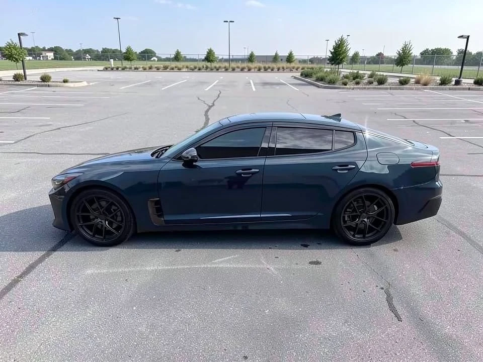 2022 Kia Stinger - Image 4 of 13
