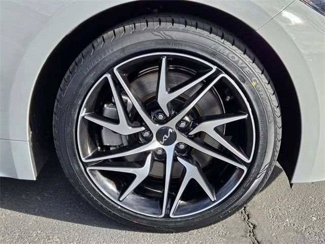 2022 Kia Stinger - Image 6 of 19