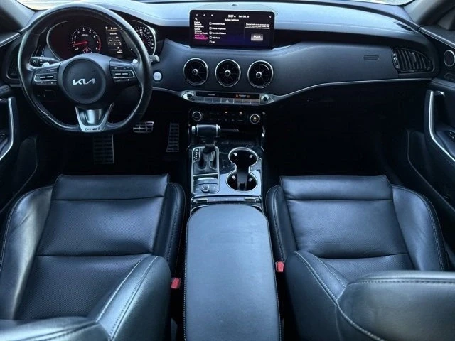 2022 Kia Stinger - Image 12 of 16