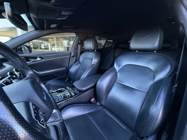 2022 Kia Stinger - Image 10 of 16