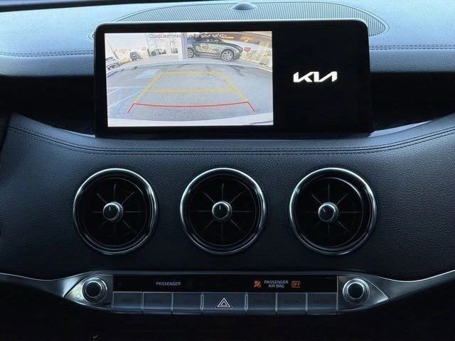 2022 Kia Stinger - Image 14 of 16