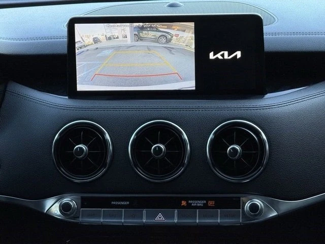 2022 Kia Stinger - Image 14 of 16