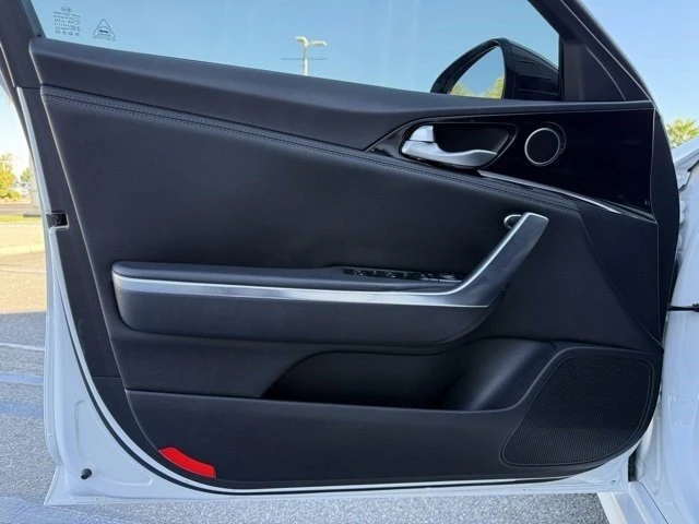 2022 Kia Stinger - Image 7 of 16