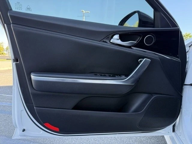 2022 Kia Stinger - Image 7 of 16