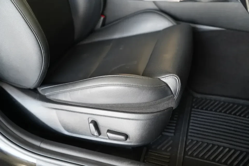 2022 Kia Stinger - Image 15 of 18