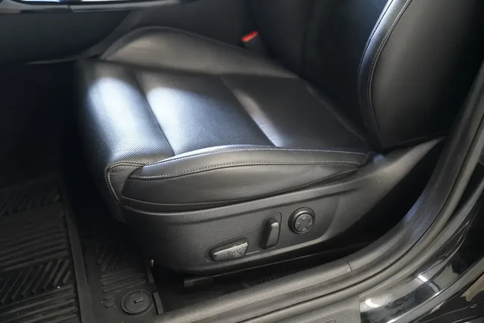 2022 Kia Stinger - Image 13 of 18