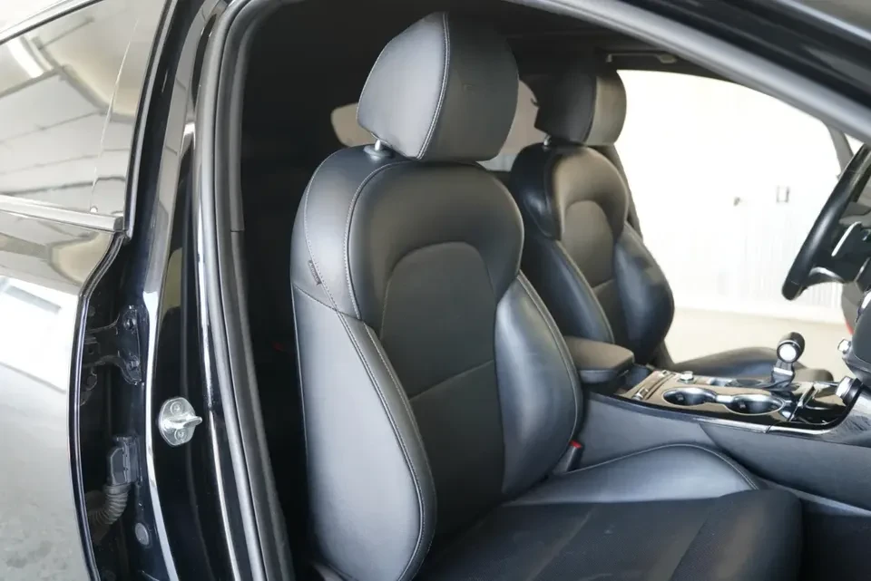 2022 Kia Stinger - Image 14 of 18