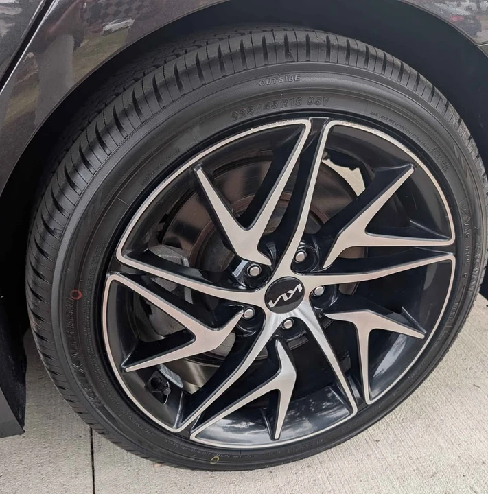 2022 Kia Stinger - Image 7 of 18