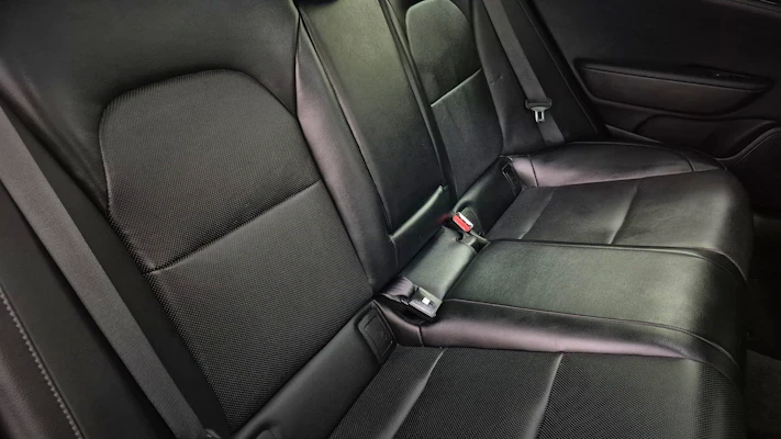 2022 Kia Stinger - Image 14 of 16