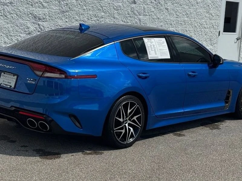 2022 Kia Stinger GT - Image 2 of 19