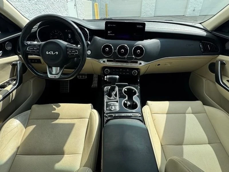 2022 Kia Stinger GT - Image 8 of 19