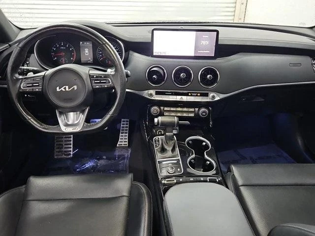 2022 Kia Stinger GT - Image 9 of 20