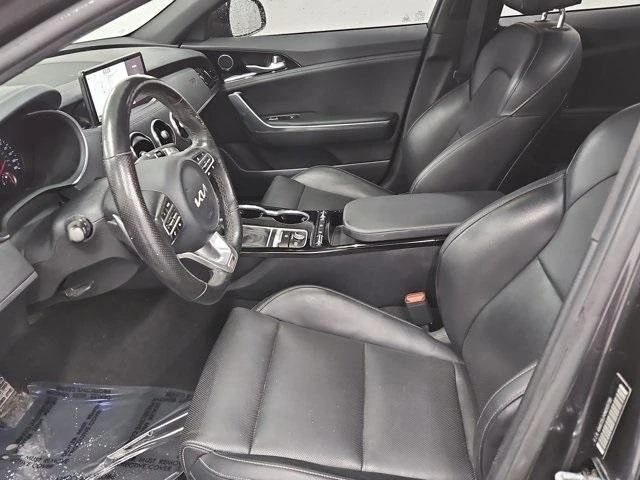 2022 Kia Stinger GT - Image 16 of 20