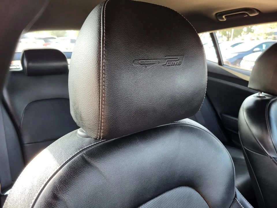 2022 Kia Stinger - Image 13 of 20