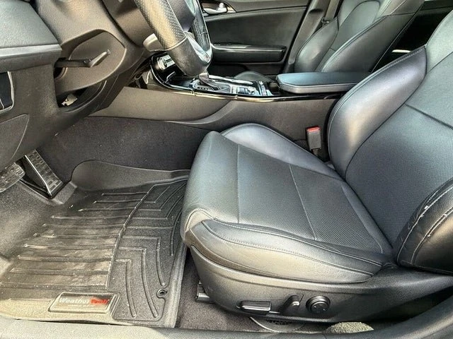 2022 Kia Stinger GT - Image 10 of 17