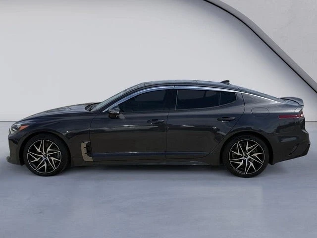2022 Kia Stinger GT - Image 2 of 17