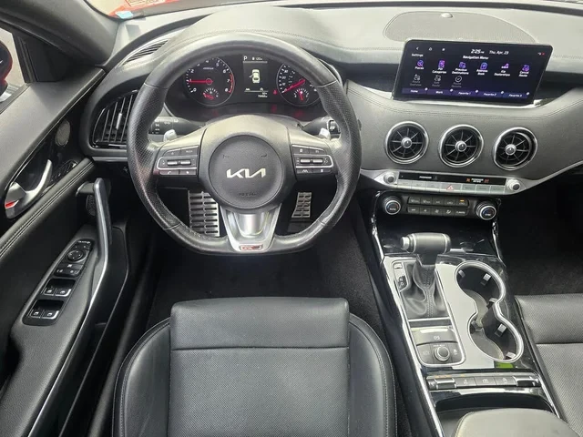2022 Kia Stinger - Image 12 of 19