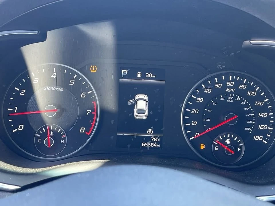 2022 Kia Stinger - Image 15 of 19