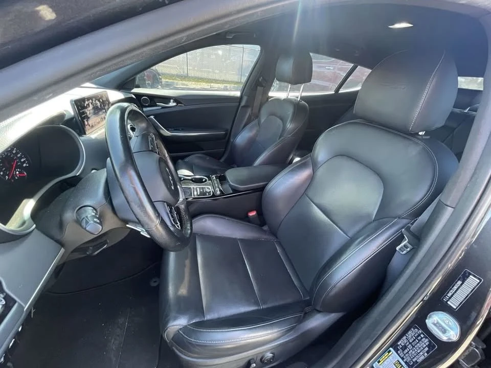 2022 Kia Stinger - Image 11 of 19