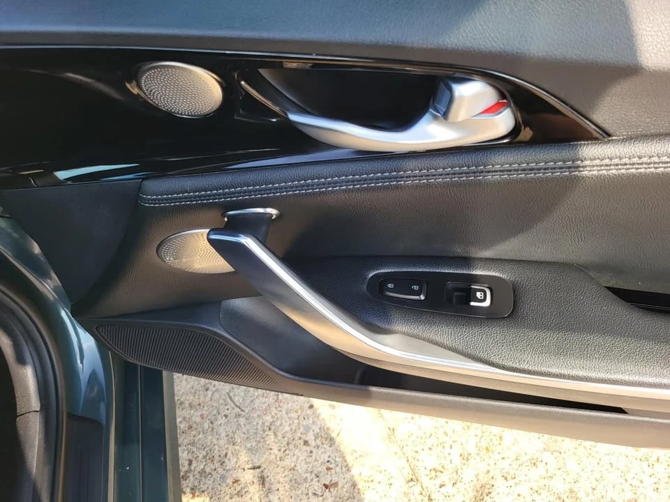 2022 Kia Stinger - Image 15 of 20