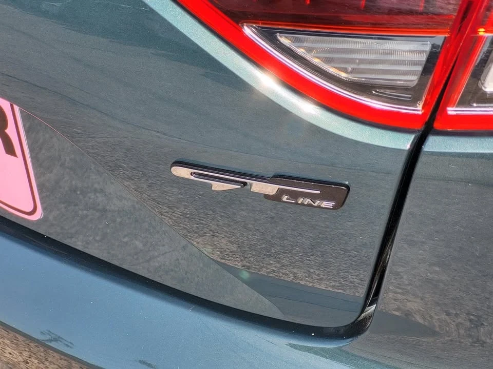 2022 Kia Stinger - Image 9 of 20