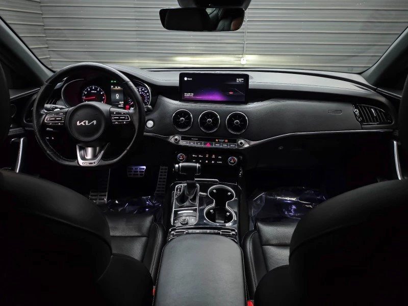 2022 Kia Stinger GT - Image 11 of 20