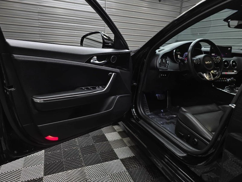 2022 Kia Stinger GT - Image 19 of 20