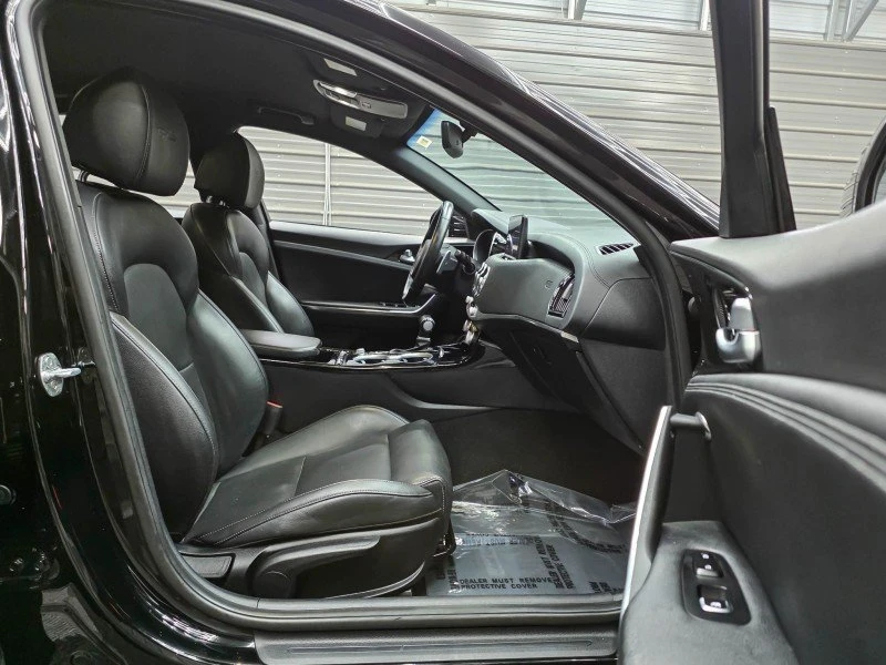2022 Kia Stinger GT - Image 14 of 20