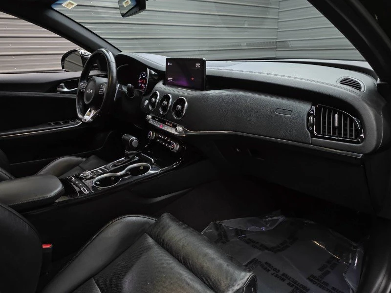 2022 Kia Stinger GT - Image 12 of 20