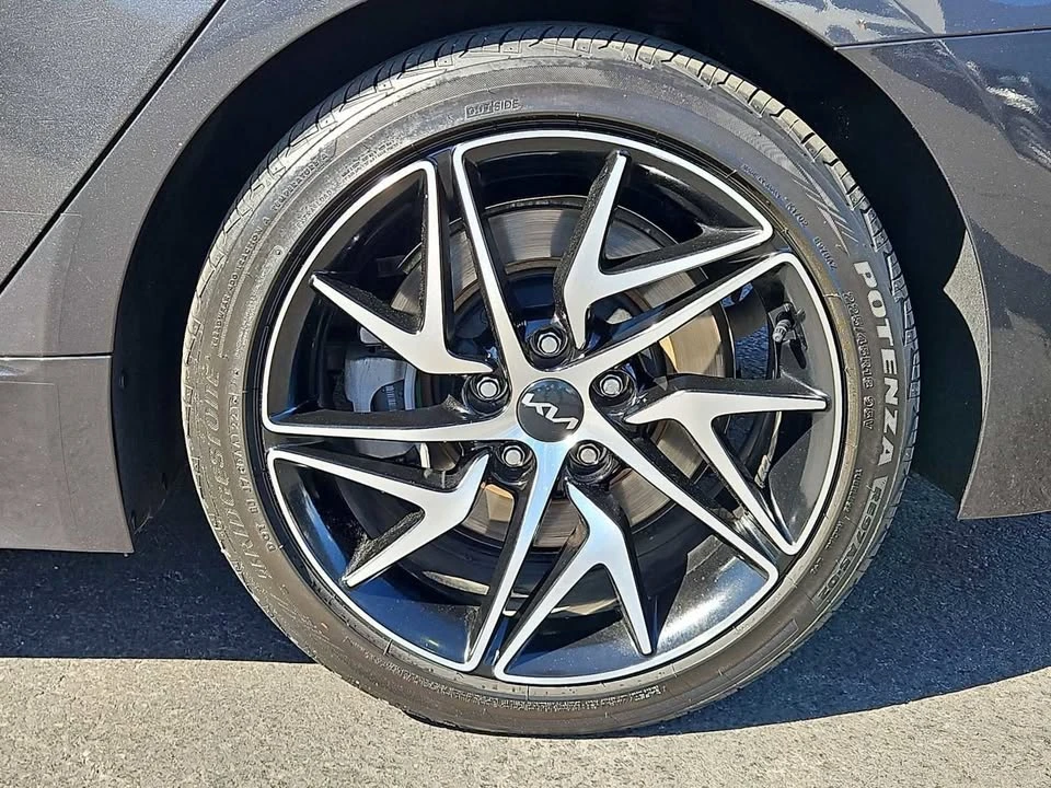 2022 Kia Stinger - Image 13 of 20