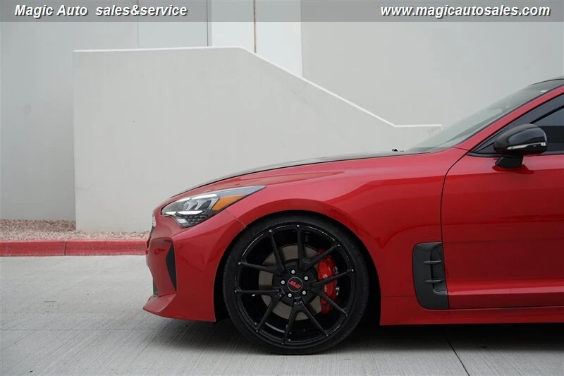 2022 Kia Stinger GT - Image 8 of 20
