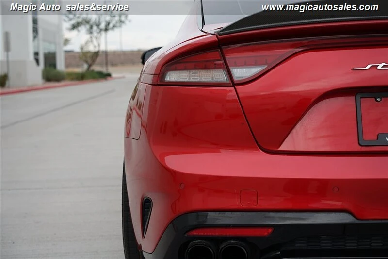 2022 Kia Stinger GT - Image 15 of 20