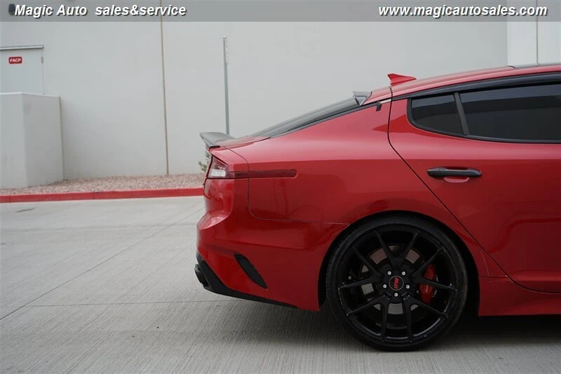2022 Kia Stinger GT - Image 10 of 20