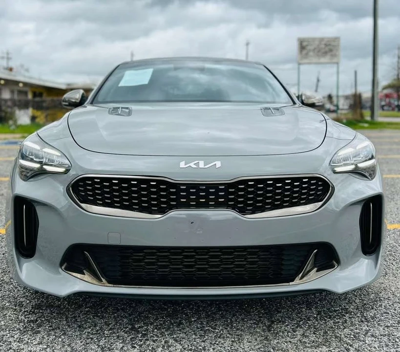2022 Kia Stinger GT - Image 8 of 14