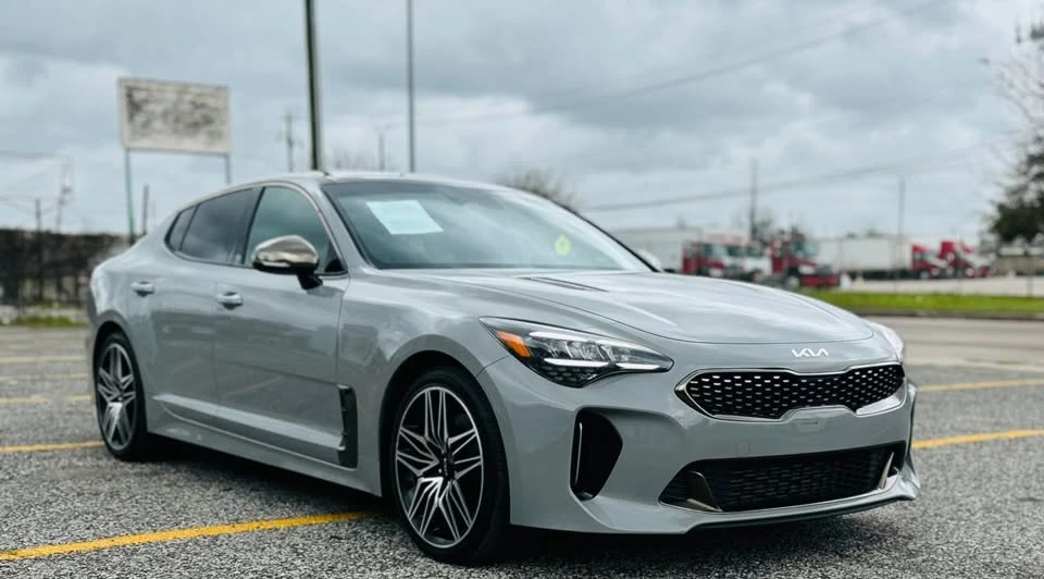 2022 Kia Stinger GT - Image 5 of 14