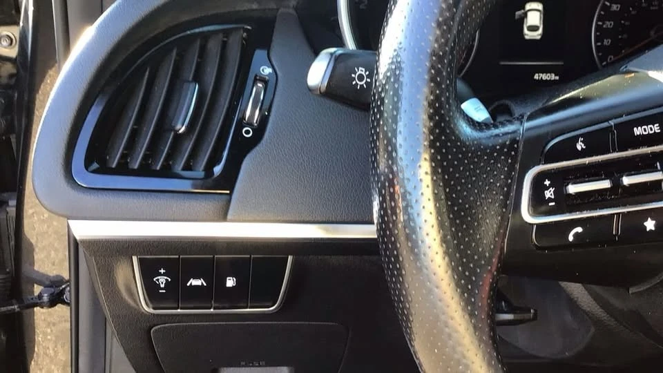 2022 Kia Stinger GT - Image 16 of 20
