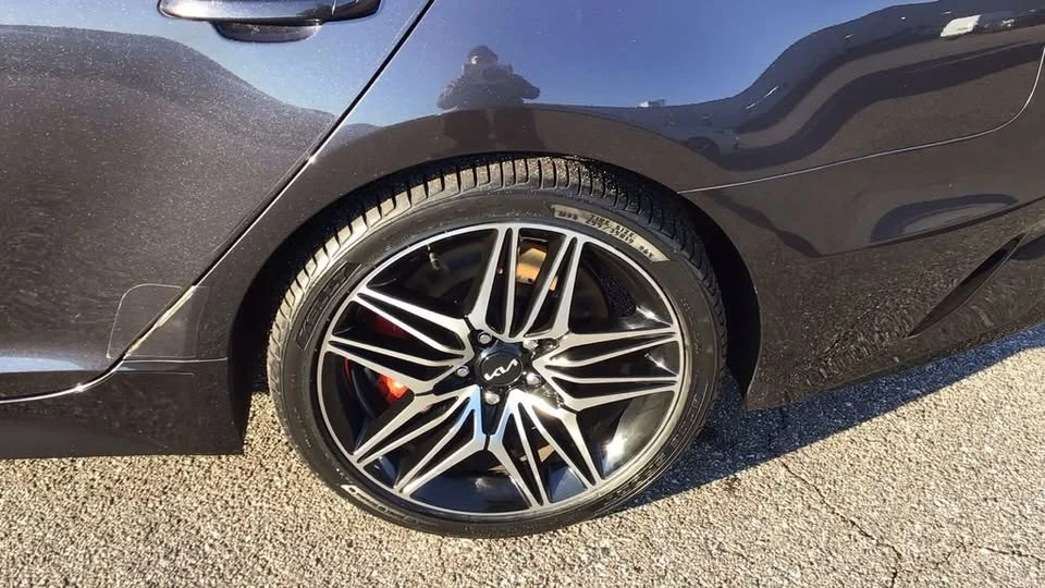 2022 Kia Stinger GT - Image 10 of 20