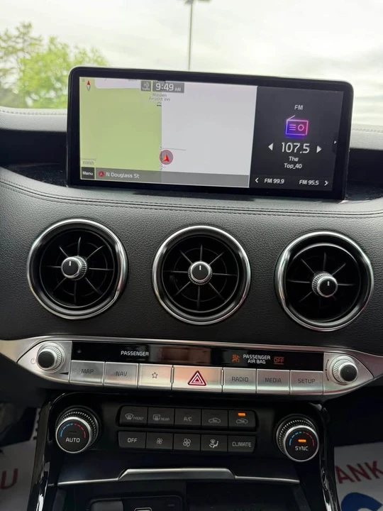2022 Kia Stinger GT - Image 5 of 9