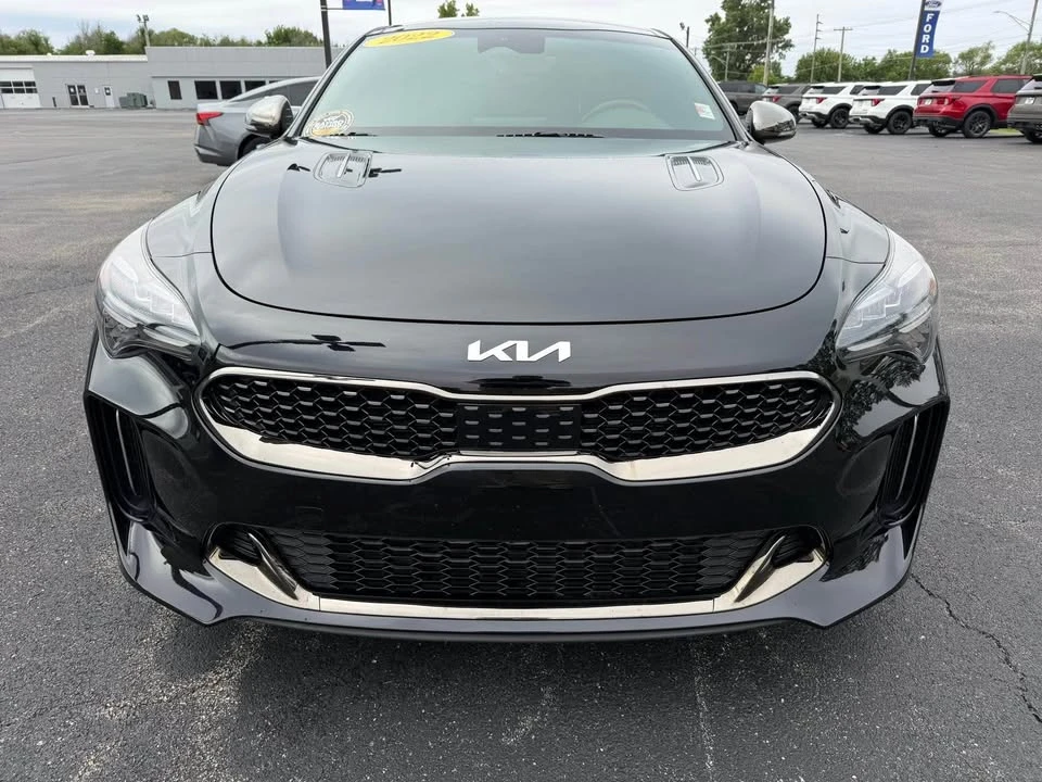 2022 Kia Stinger GT - Image 2 of 9