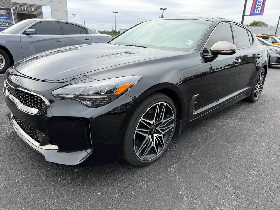 2022 Kia Stinger GT - Image 4 of 9