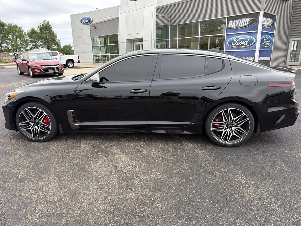 2022 Kia Stinger GT - Image 9 of 19