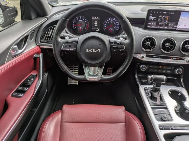 2022 Kia Stinger GT - Image 15 of 19