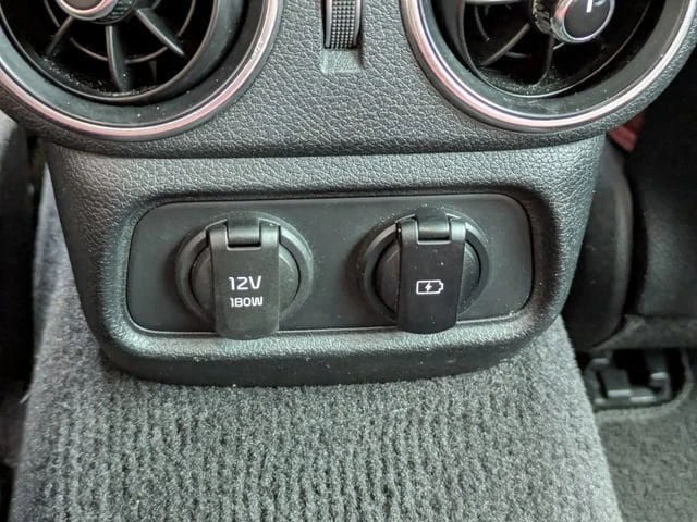 2022 Kia Stinger GT - Image 13 of 19