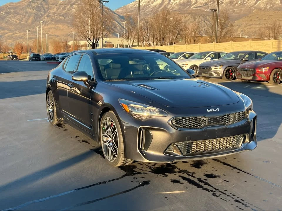 2022 Kia Stinger GT - Image 2 of 10