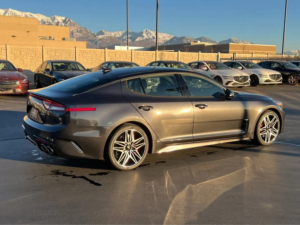 2022 Kia Stinger GT - Image 10 of 10