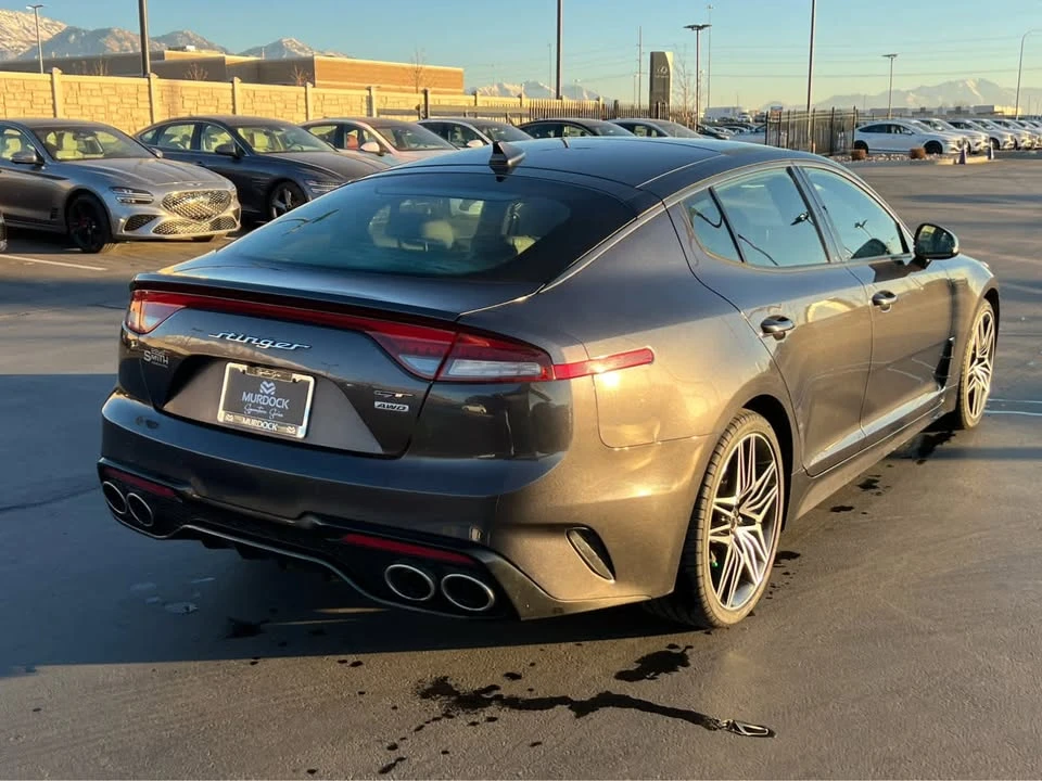 2022 Kia Stinger GT - Image 8 of 10