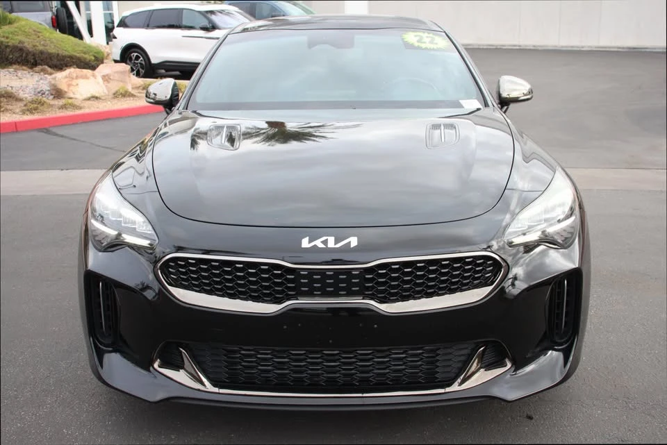 2022 Kia Stinger GT - Image 11 of 18