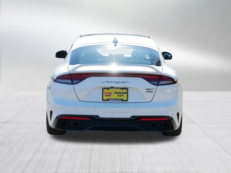 2022 Kia Stinger GT - Image 7 of 17