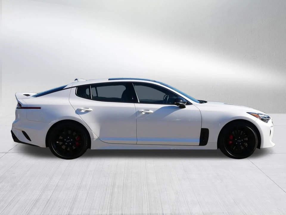 2022 Kia Stinger GT - Image 4 of 17
