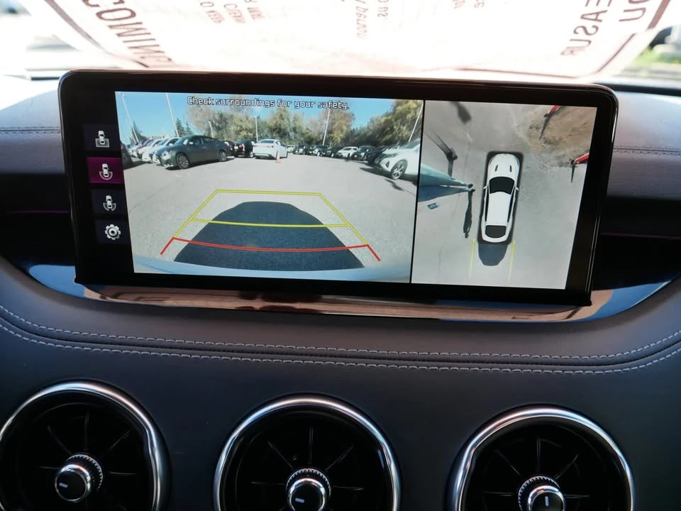 2022 Kia Stinger GT - Image 15 of 17
